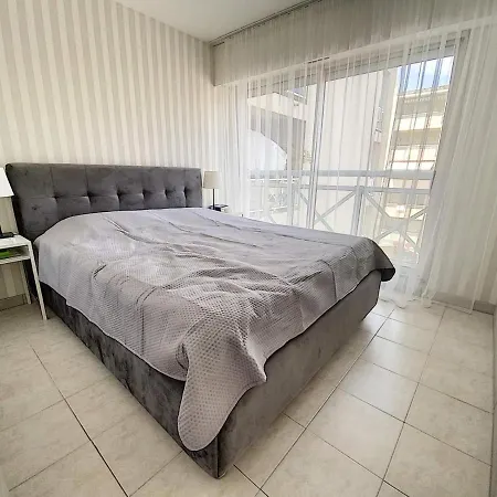 Appartement Sun And Sea 5 Min, Piscine, Parking *