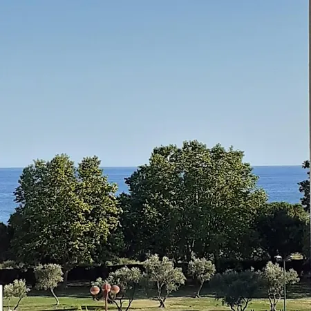 Sun And Sea 5 Min, Piscine, Parking Appartement *