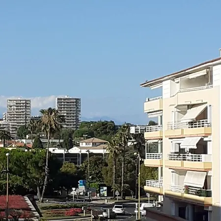 Sun And Sea 5 Min, Piscine, Parking Appartement *